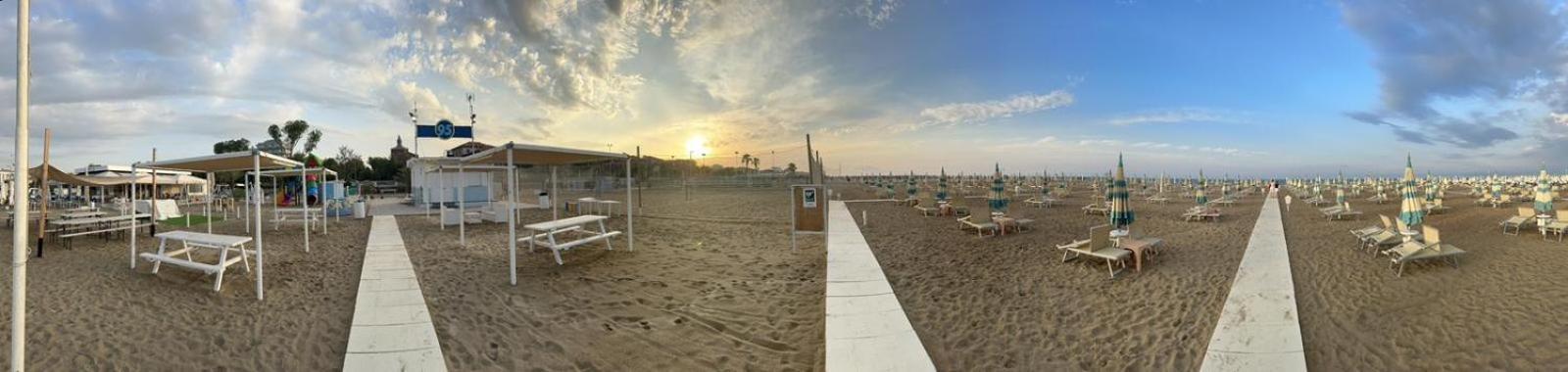 Hotel Neyra Beach ริมินี ภายนอก รูปภาพ